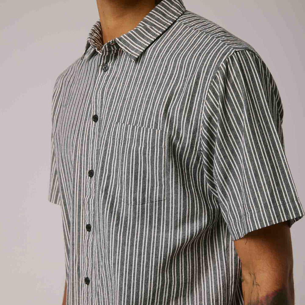 Former - Reynolds Stripe SS Shirt Black